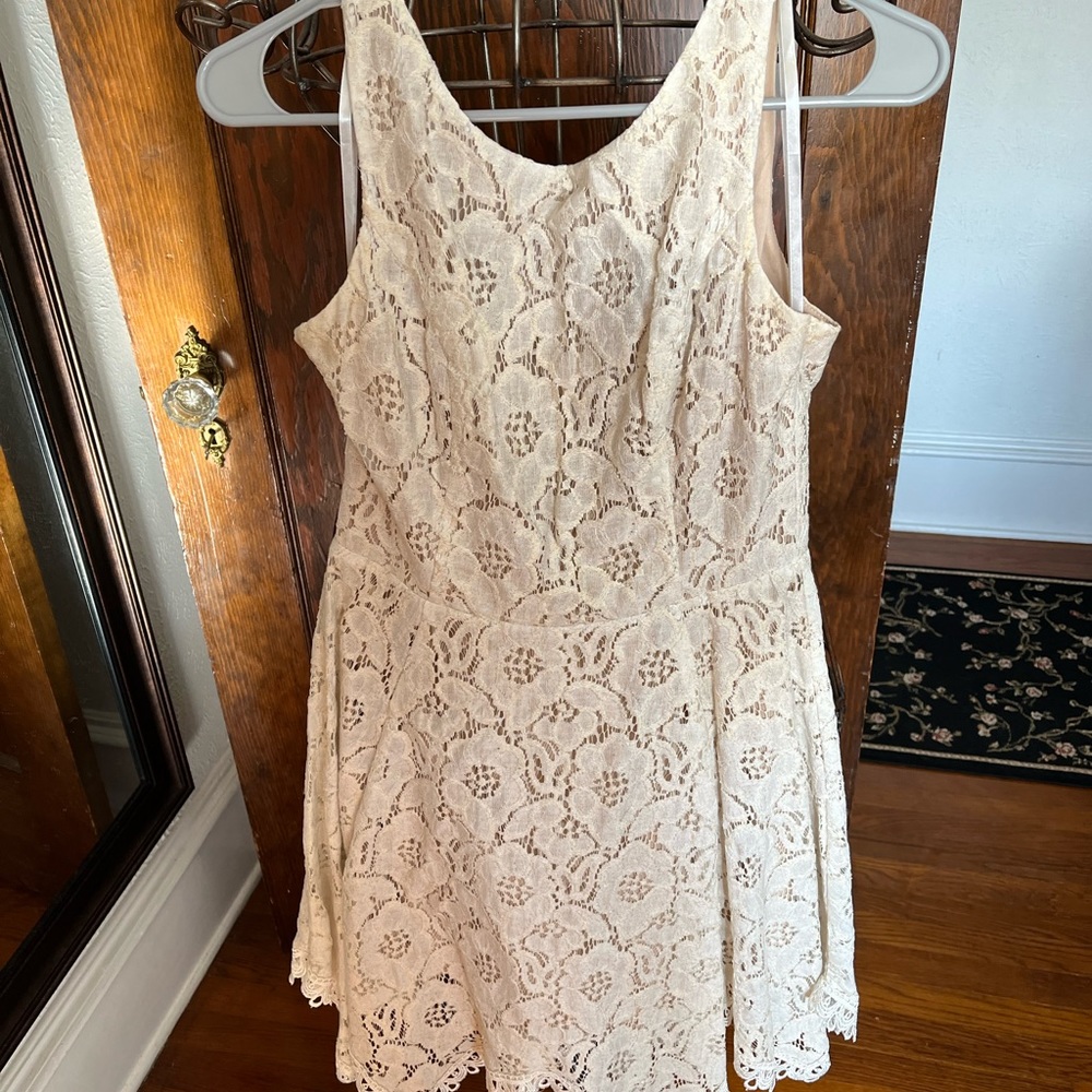 Ark & co cream, floral & lace dress vintage dress. - Picture 4 of 4